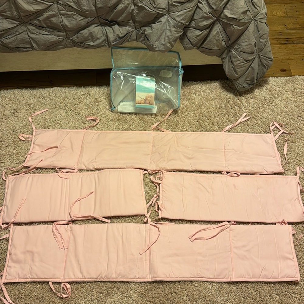 Tillyou peachy pink microfiber breathable 4 piece crib bumper ￼